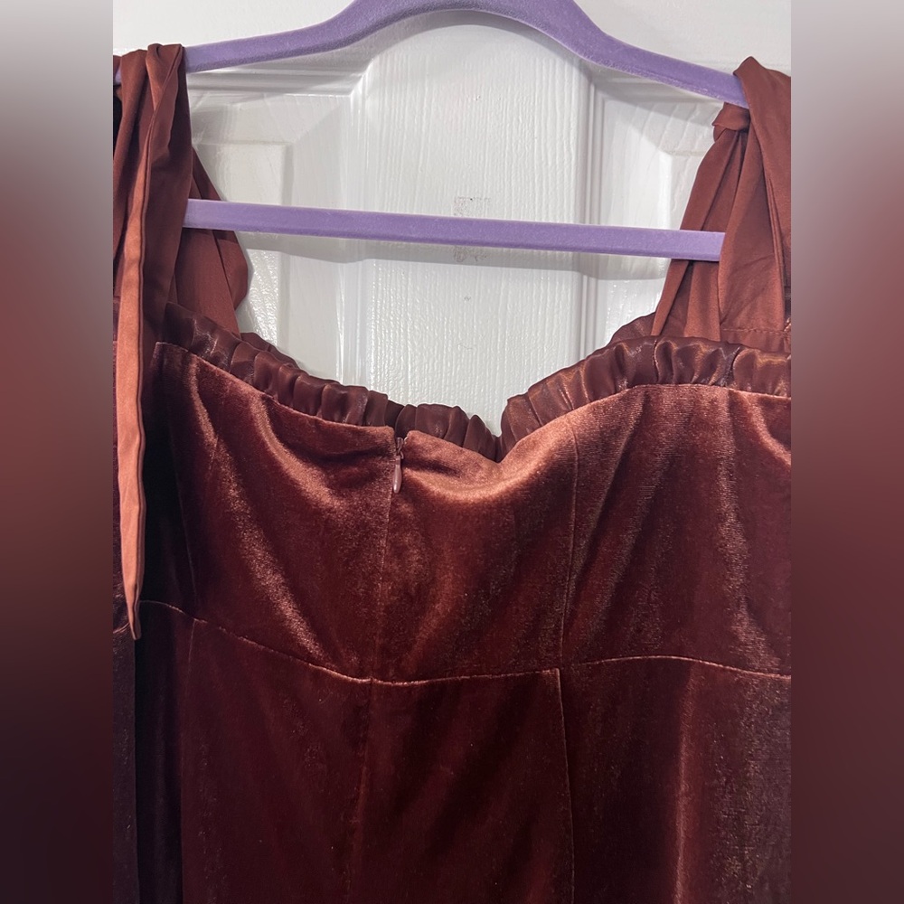 DANIELLE BERNSTEIN Rust Velvet Dress - Picture 6 of 7